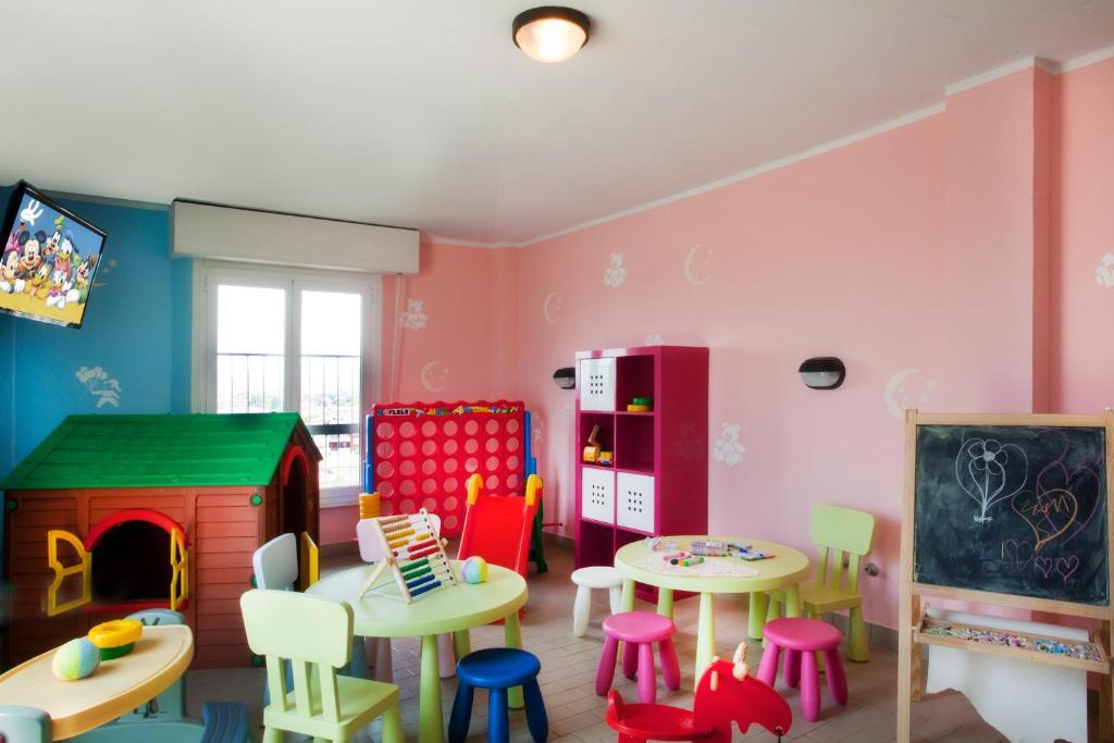 Hotel Fantasy Rimini Luaran gambar