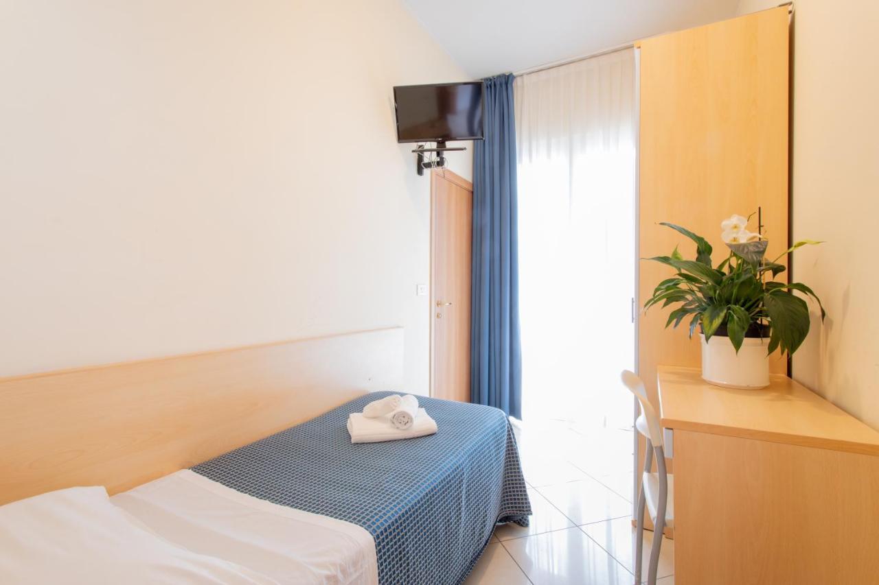 Hotel Fantasy Rimini Luaran gambar